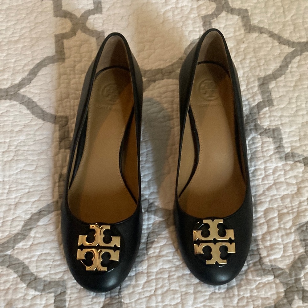 Like New Tory Burch Claire 50mm Calf Leather Pump
